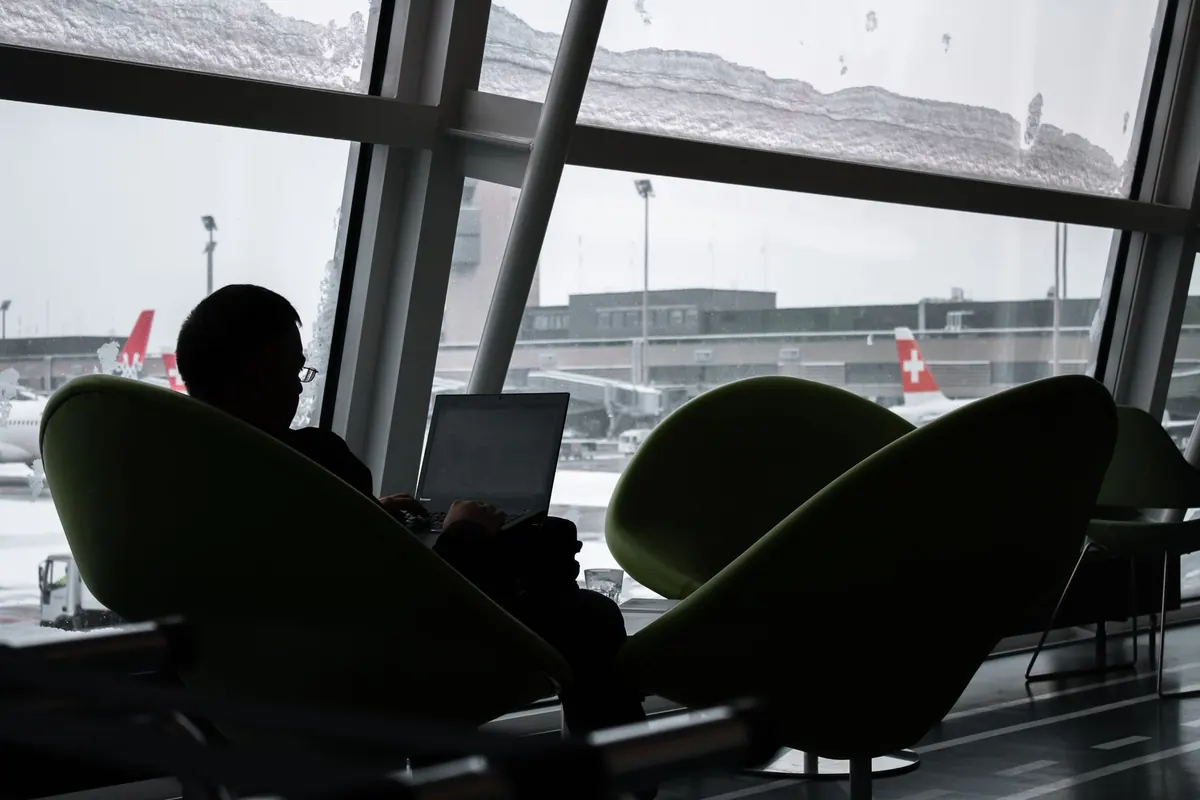 Public Wi-Fi Safety: A Holiday Traveler's Guide to Secure Connections